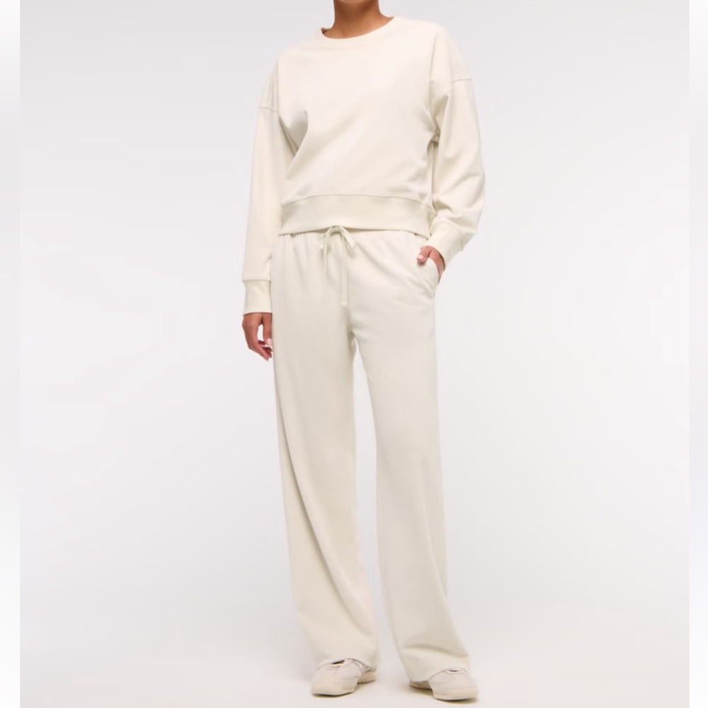 Abercrombie YPB Lounge Set